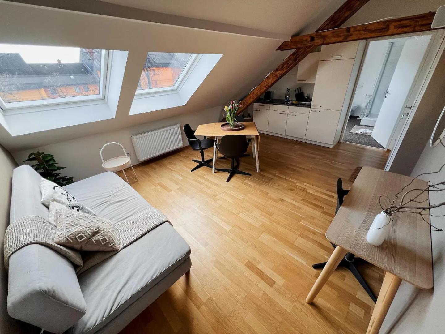 Stilvolle Stadtwohnung - Self Check-in Mit Guten Parkmoeglichkeiten Apartmán